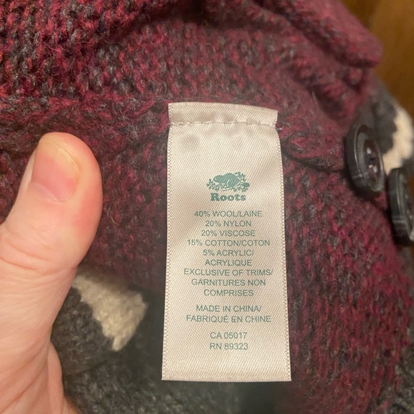 ROOTS Maroon Wool Blend Cabin Cardigan - Picture 9 of 9